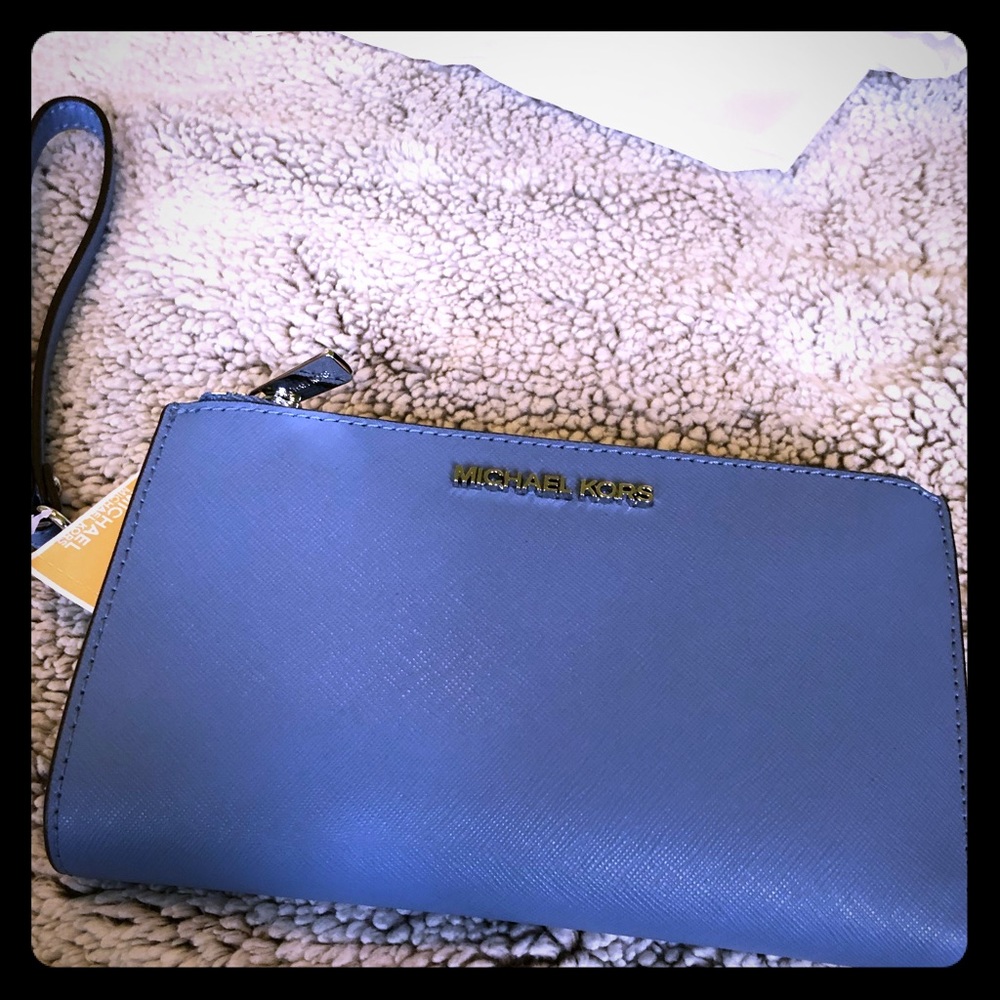 Michael Kors wristlet